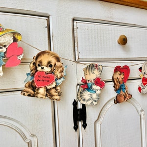 Retro Valentines Banner: Kitsch Kitty & Puppy Garland image 7