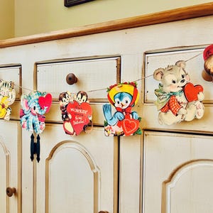 Vintage Valentinstag Banner Retro Valentinstag Dekor Girlande Kitsch sterben geschnittene Katze und Hund Wand-Dekor Retro Valentinstag Karten Baby-Tiere