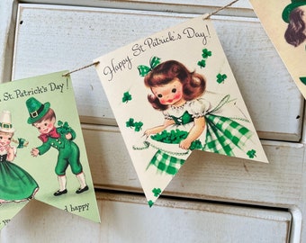 Guirlande vintage pour la Saint-Patrick : décoration kitsch rétro avec paillettes