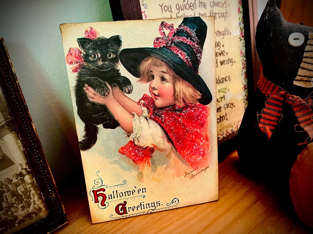 Vintage Style Halloween Decor Plaque Shelf Sitter Kitsch Witch Black