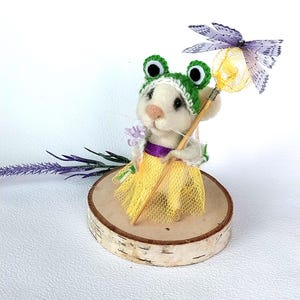 Needle Felted Mouse Miniature: Frog Hat, Butterfly Net