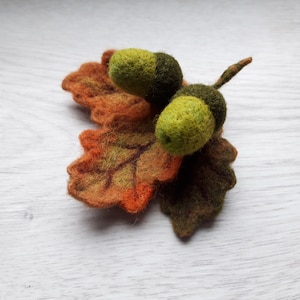 Felted acorns brooch, felted oak branch