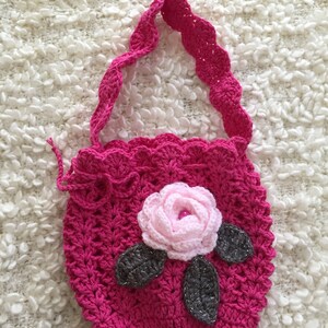Crochet sac à main décoratif pour enfants avec des applications / cadeau pour les petites filles