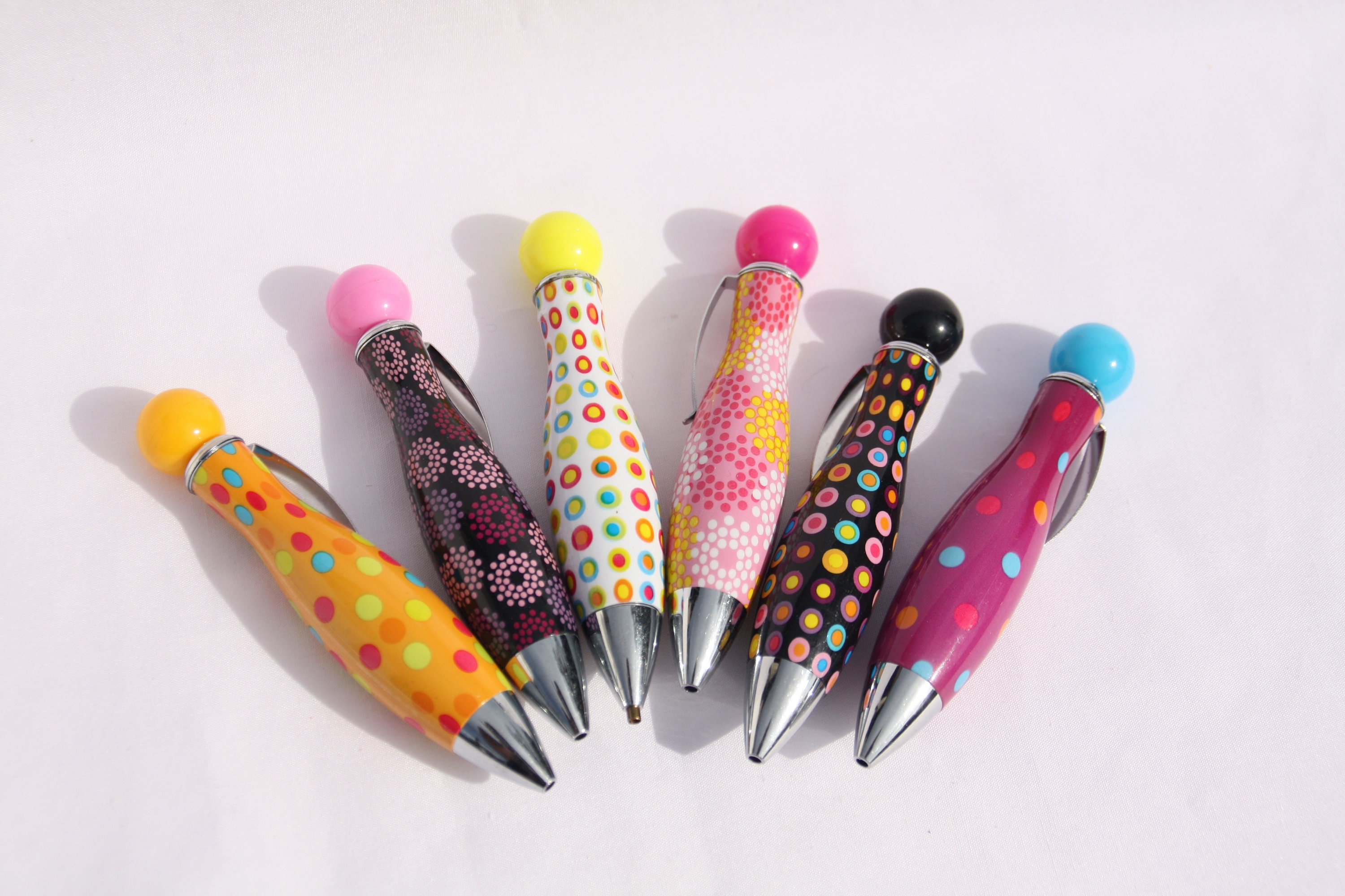 Fun & Games :: Kits :: Arts & Crafts Fun :: Short and Stout Diamond  Painting Pen - Tie Dye - Comfortable Grip - Arthritis - Carpal Tunnel -  Diamond Paint Pen - Diamond Dotz Pen