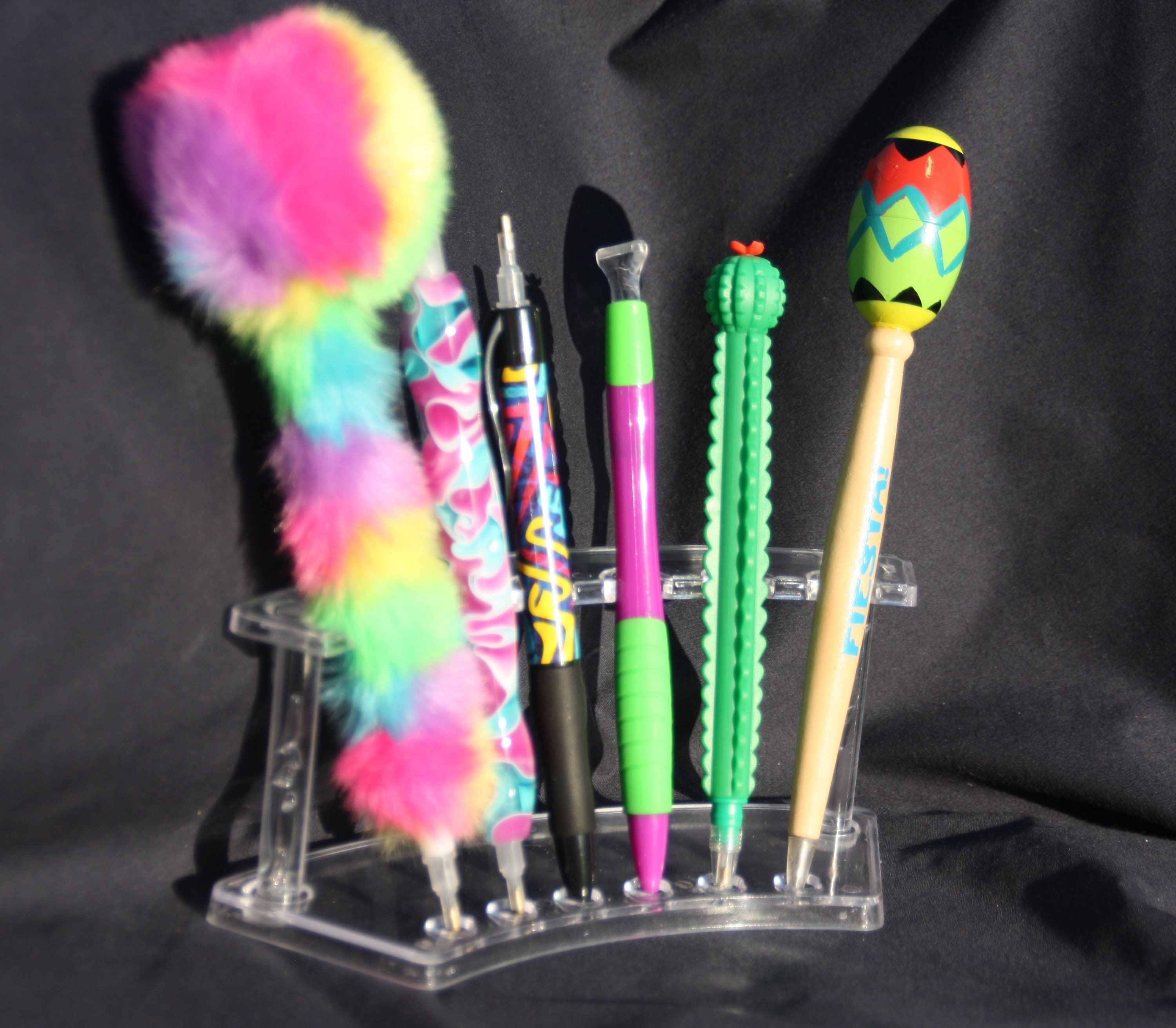 3D Printed Pen Stand Rainbow Ombr\u00e9 Pen Stand Single Pen Stand Pen Stand Diamond Art Pen Holder Diamond Painting Pen Stand