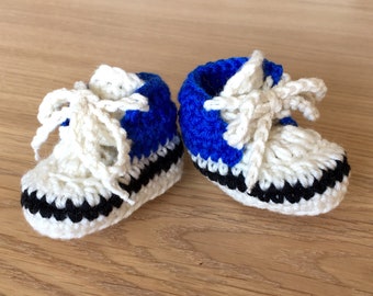 Crochet baby sneakers