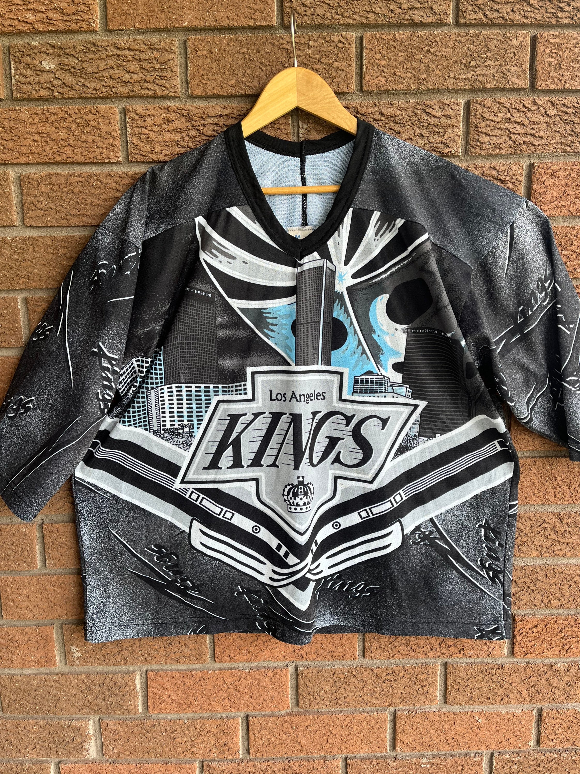 New Vintage 90s CCM Los Angeles Kings Robitaille Hockey Jersey Shield Size  XL