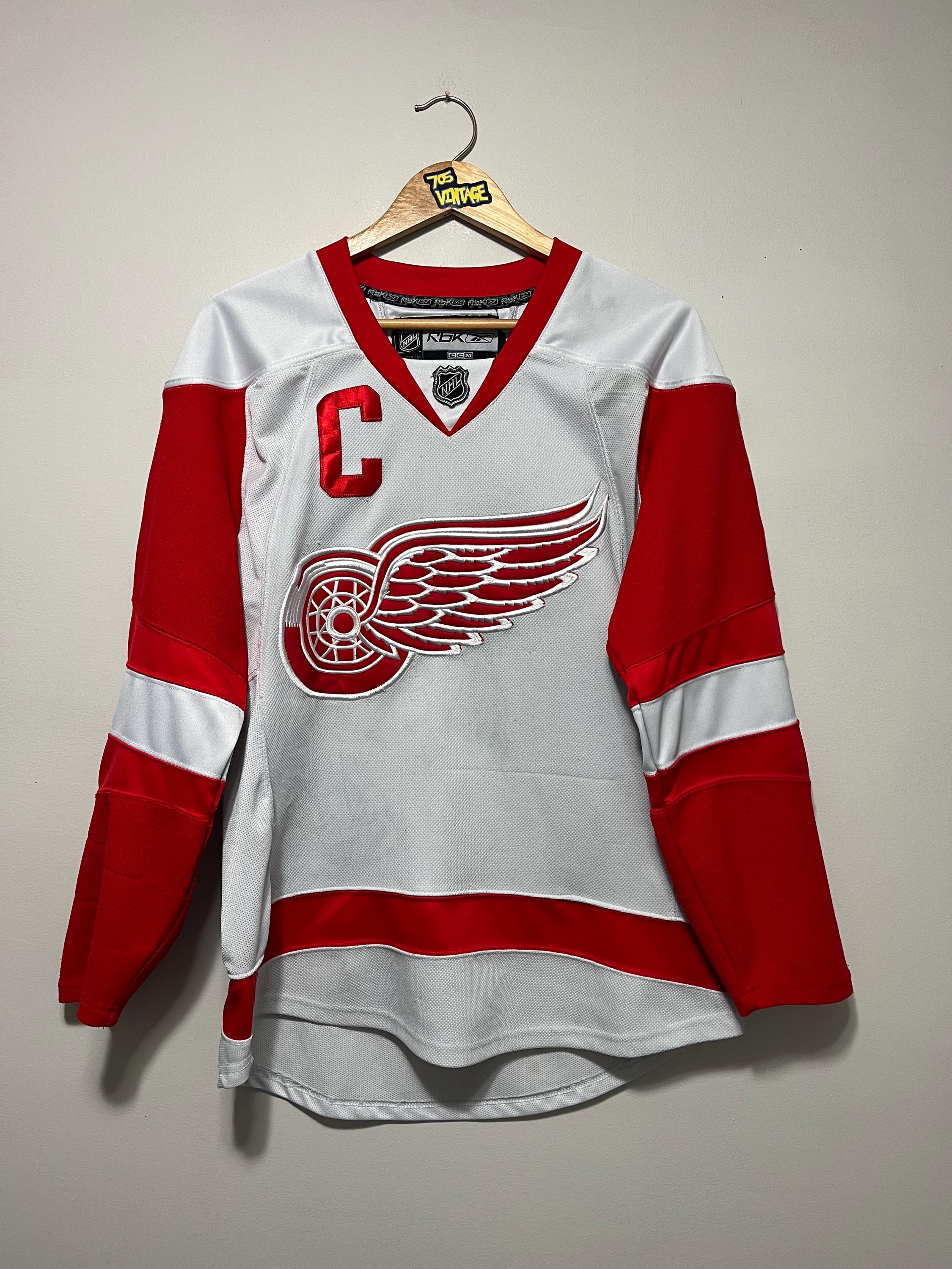 705Vintage - Etsy Canada
