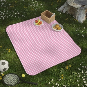 Pink Gingham Picnic Blanket l Vintage Themed Picnic Blanket l Waterproof Picnic Blanket l Barbie Birthday
