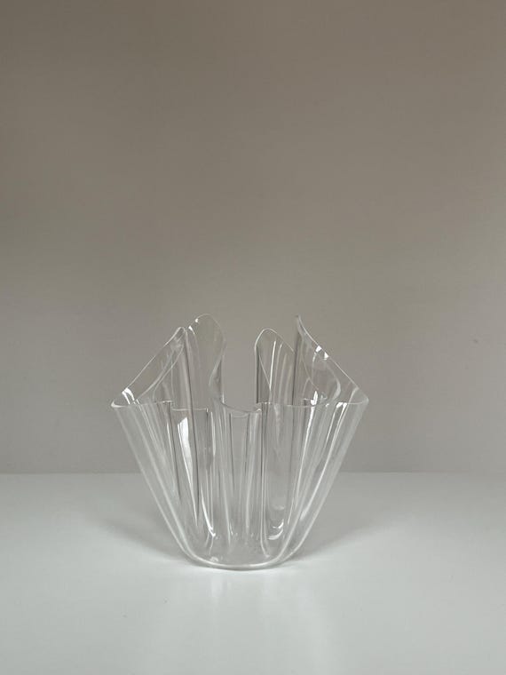 Vintage 1970s Clear Acrylic Flower Vase | Mid-Century Modern Plexiglass Decor