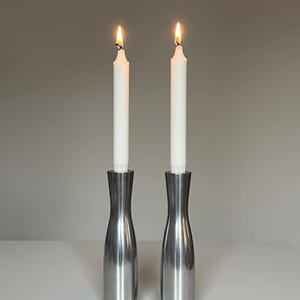Juego de 2 candelabros vintage de aluminio de Erika Pekkari para IKEA de los años 90, candelabros vintage de metal, diseño escandinavo vintage