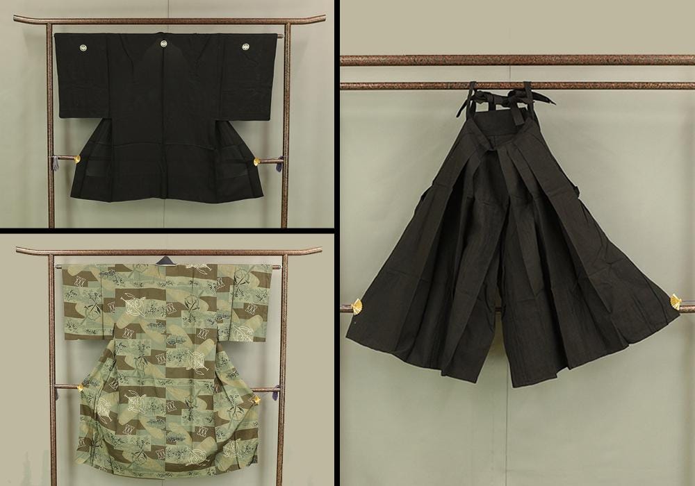 Haori Japanese Men's Kimono Coat Kuro Montsuki and Hakama and
