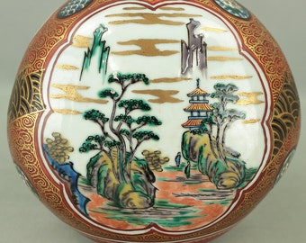 日本の九谷焼 三角壺 九谷庄三 (1816-1883) 花とセージ V969 - Etsy 日本