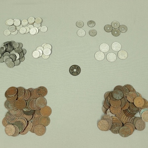 211pcs Japanese old cash coins for collectors various issued years V501 / Showa period, Taisho period, Edo period