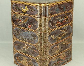 Gold Wave pattern Lacquered Five-Tiered Box Jubako Makie Gold lacquered &#39;Animal, Flowers and Bird&#39; with Box VA247