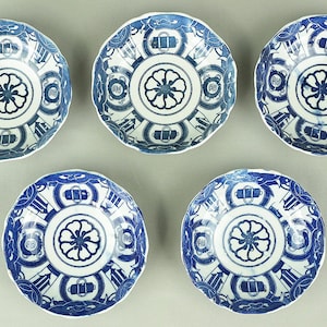 Imari ware Sometsuke Blue and White Porcelain Inban Transfer printing Decorative Small Plates 5pcs&quot;Geometrical pattern & Scroll design V682