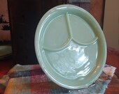 Single Fire-King Jadeite Grill Plate Divided Plate w Thumb Tab Authentic Vintage
