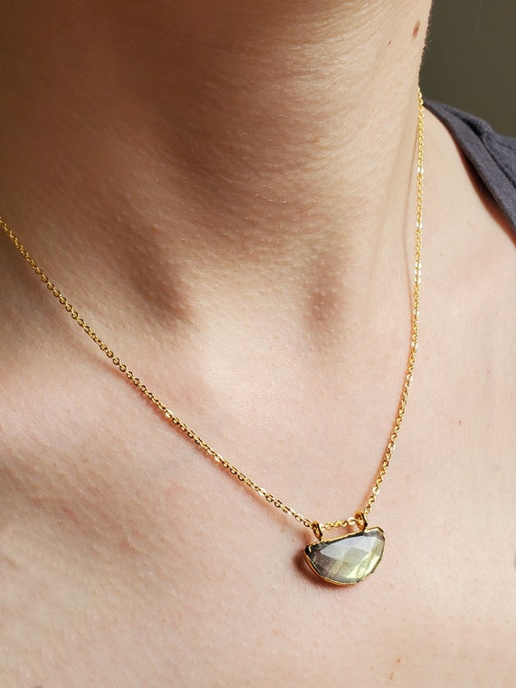 Gold Labradorite Necklace, Natural Labradorite Horizontal Bar Pendant, Flashy Gemstone Charm, Women's Gift