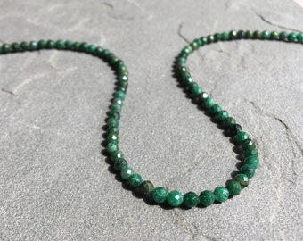 Emerald Beaded Necklace, Raw Emerald Choker, Natural Emerald Beaded Necklace, Raw Green Gemstone Choker , Dainty Gift for Her