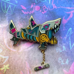 Jinx&#39;s Fishbones Rocket Hard Enamel Pin |Arcane | League of Legends | Chain Pin | Video Game | Jinx | Piltover | Season 2