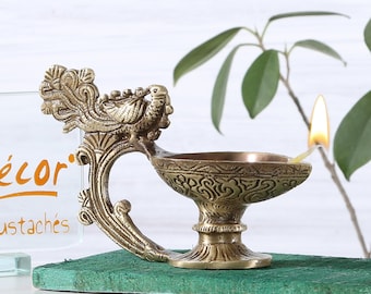 Brass Handmade Pooja Deepak, Home Decor, Decorations, Indian Art, Brass Oil Lamp, Diya for Home Decor, Indian Homeware