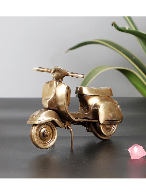 Brass Vintage Style Scooter Miniature Showpiece Figurine Statue for Home,  Showpiece for Home Decoration, Brass Home Decor 