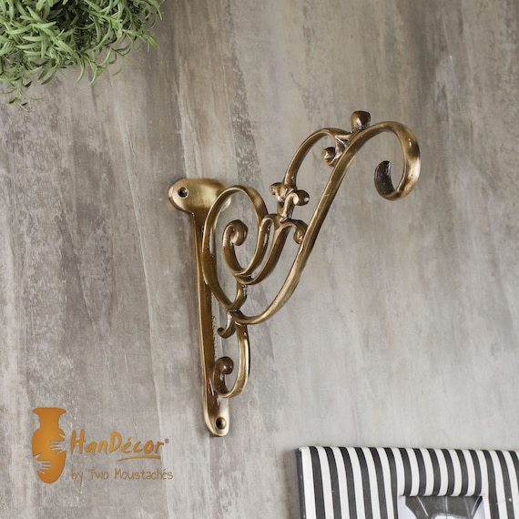 Wall lantern hanger deals