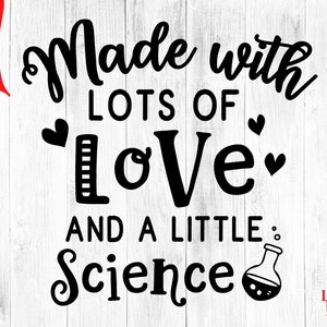 Feito com muito amor e um pouco de ciência SVG, macacão de fertilização in vitro SVG, fertilização in vitro para bebê svg, bebê milagroso svg
