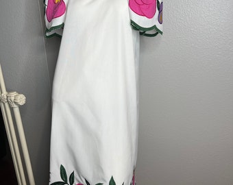 Vtg embroidered dress by Jesus A Diaz