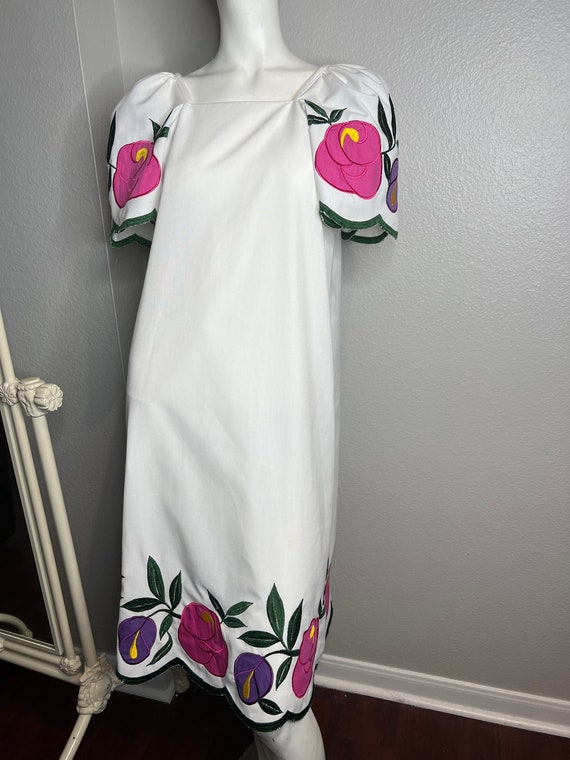 Vtg embroidered dress by Jesus A Diaz
