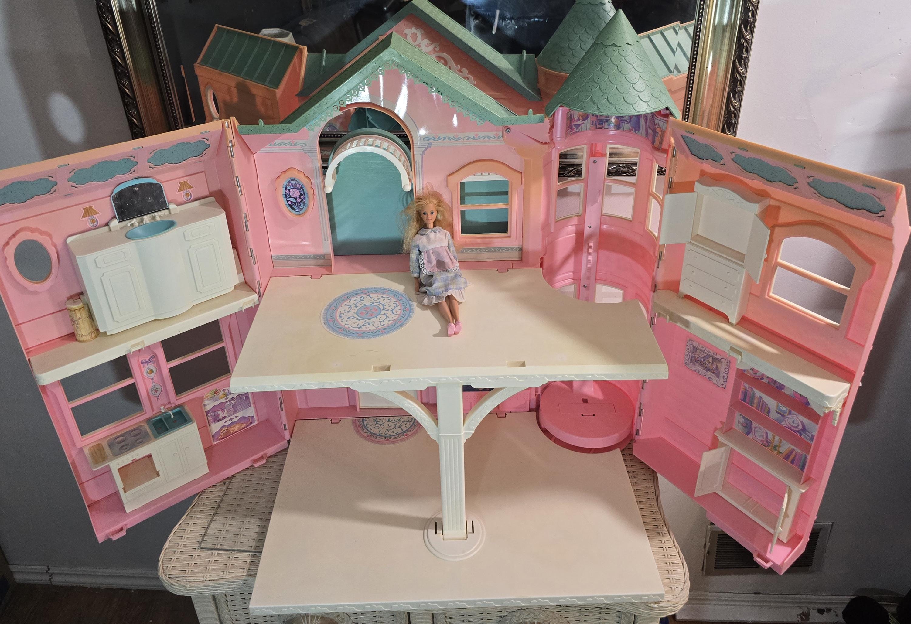 90 S Mansion Barbie Dream House