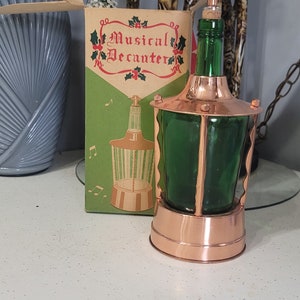 Vintage  Musical Wine Decanter, Wind Up Musical Bottle, Brand New in Box, Dining&Serving, Collectible, Wine Bottle, Barware, Glass, Copper