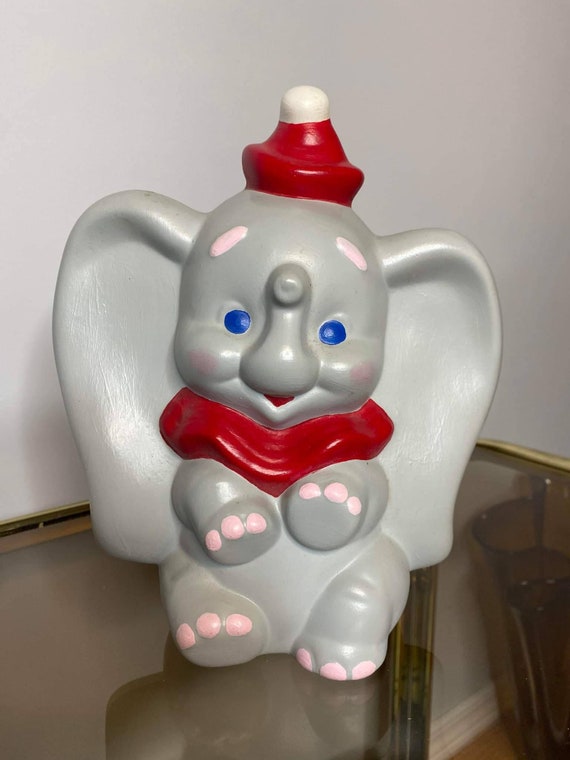 ディズニー陶器ダンボ置物 ディズニー、ダンボのフィギュア、象、セラミック、フィギュア、像