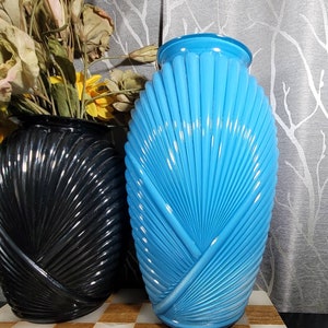 Ribbed Shell Vase, Shell, Clam, Glossy, HollyWood, Vibrant, Turquoise, Vase, Gloss, Regency, Vintage 80s, Home Decor, Vintage Vase,