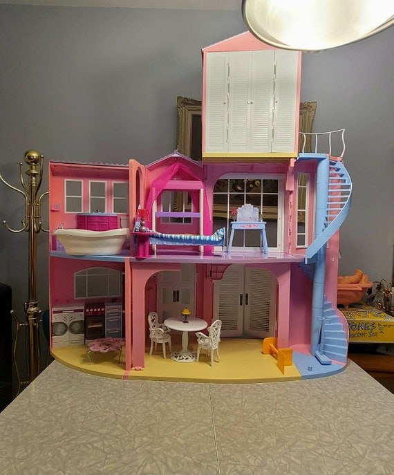 Dream House Vintage Dollhouse 3 Story Barbie Norway