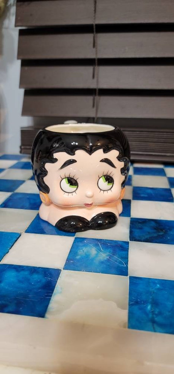 Betty Boop, Assorted Collectibles, Coin Bank, Salt&pepper, Vintage