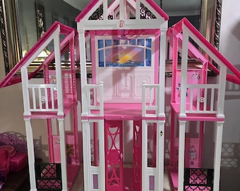 3階建てのバービードリームハウス！ライト、サウンド、そしてたくさん