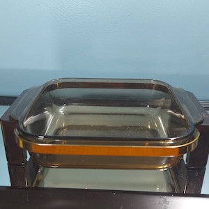 Pyrex 222 with Stand, Vintage Corning, Ovenware, Amber Glass, Glass Pyrex, Casserole Dish, Ovenware,