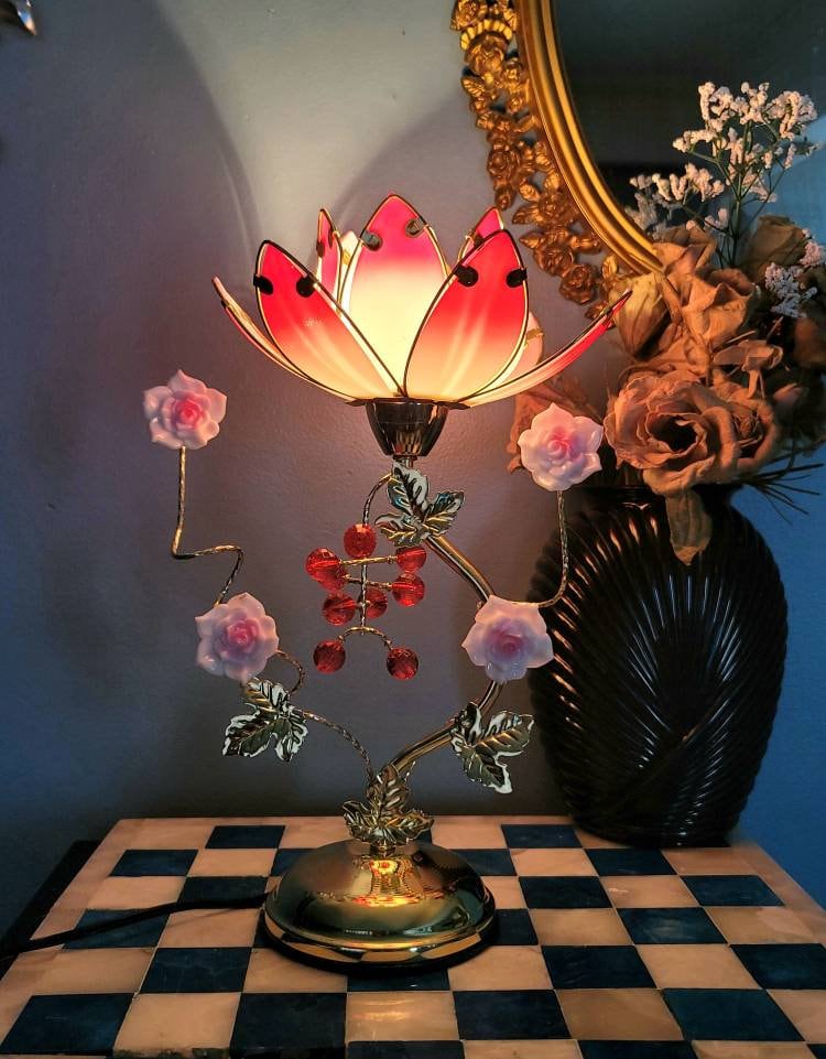 Lotus touch lamp deals
