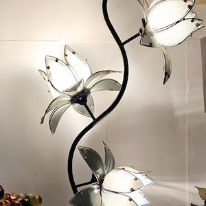 80年代ヴィンテージ ロータスフラワーフロアランプ：スモーキー