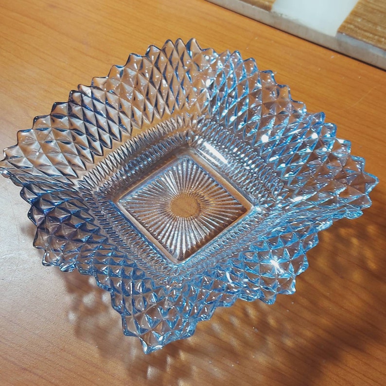 Diamond Pattern Home Decor Ashtray Trinket Dish Indiana Glass Ruffled Glass Dish