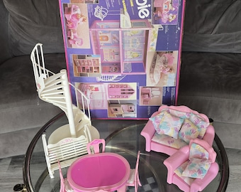 Mattel, Barbie, Hübsches Zuhause, Traumhaus, Vintage Puppenhaus, Barbie Haus, Spielzeug, Kindheitserinnerungen, Puppenhaus, Barbie Mansion