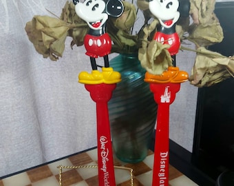 Vintage Disney World Resort Mickey MousBack Scratcher, Disney World Resort, Theme Park Souvenir, Vintage Mickey Mouse, Novelty