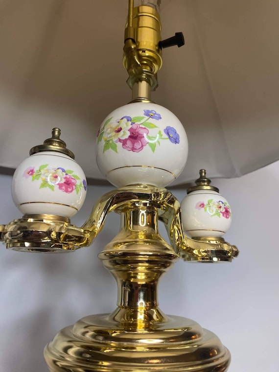Brass Lamp with Lamp Shade, Porcelain Globes, Ant… - image 8