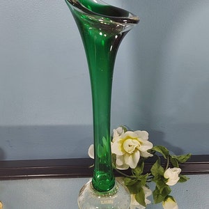 Hand Blown Glass Bud Vase, Blown Art Glass Vase, Emerald Glass, Vintage Tall Bud Vase, Tall Vase, Home Decor, Bubbled Glass, Green Glass,