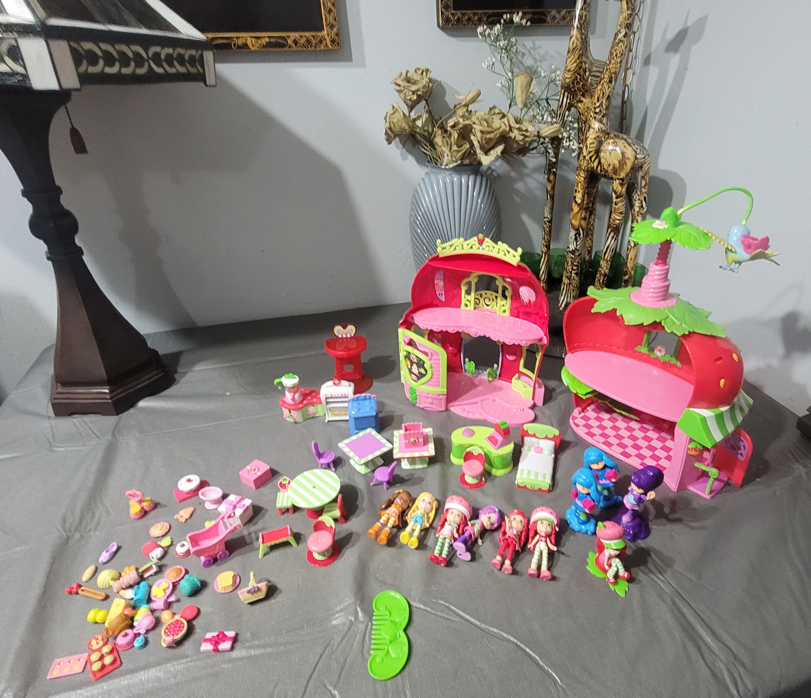 Little tikes online strawberry toy box
