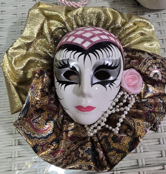 Porcelain Mask, Wall Hangings, Wall Mask, Clown, Vintage, Hand Painted, Wall Decor, HomeDecor, Taiwan, Mari Gras, Feathered,