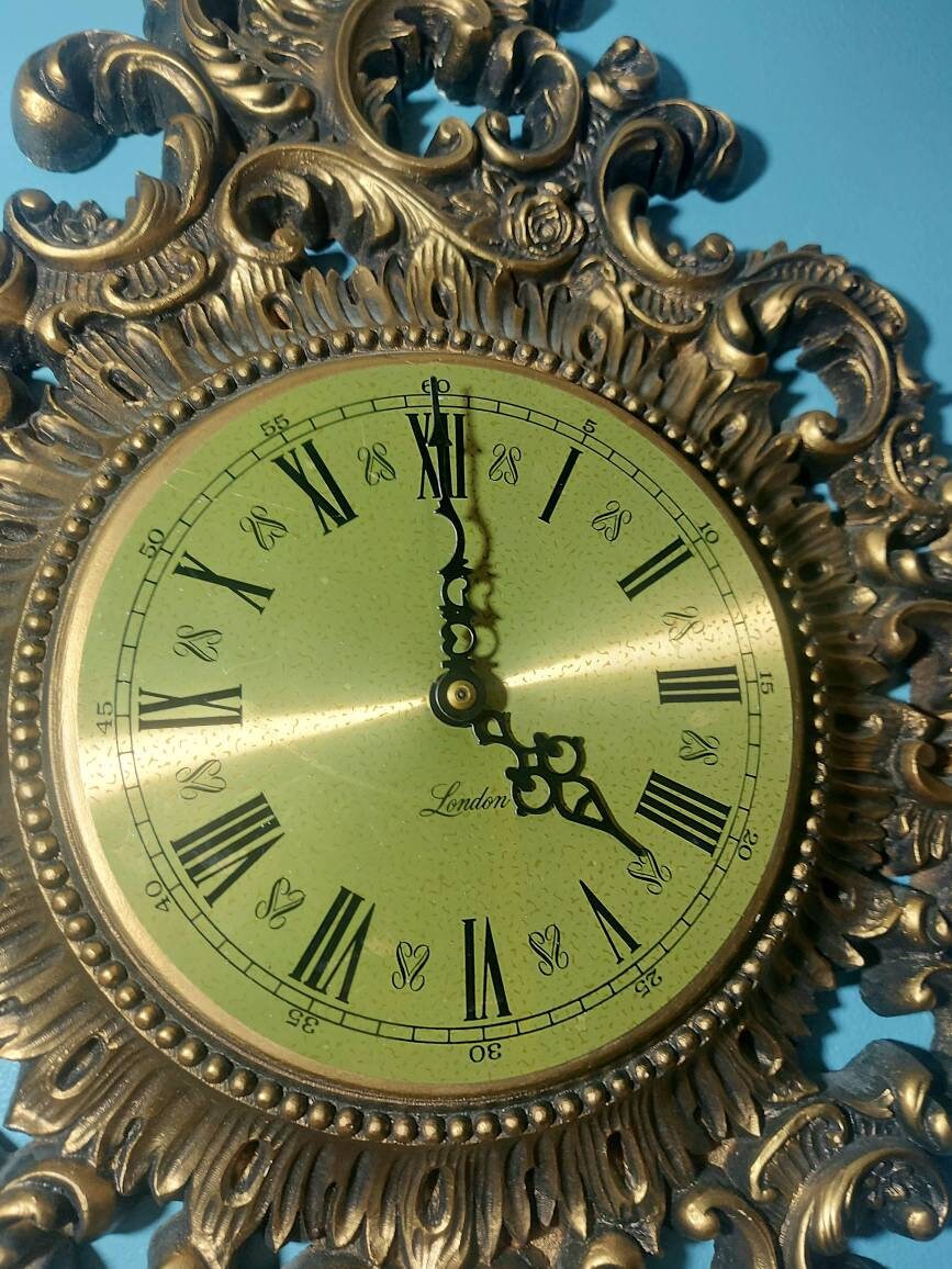 Verzierte Wanduhr Kunstharz Kunststoff Hollywood Regency | Etsy