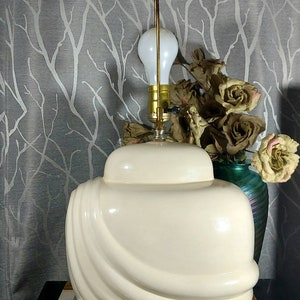 Ceramic Table Lamp, Vintage 80s, Lamp, Shell, Clam, Wave, Ribbed, Hollywood, Regency, Home Decor, Lighting,
