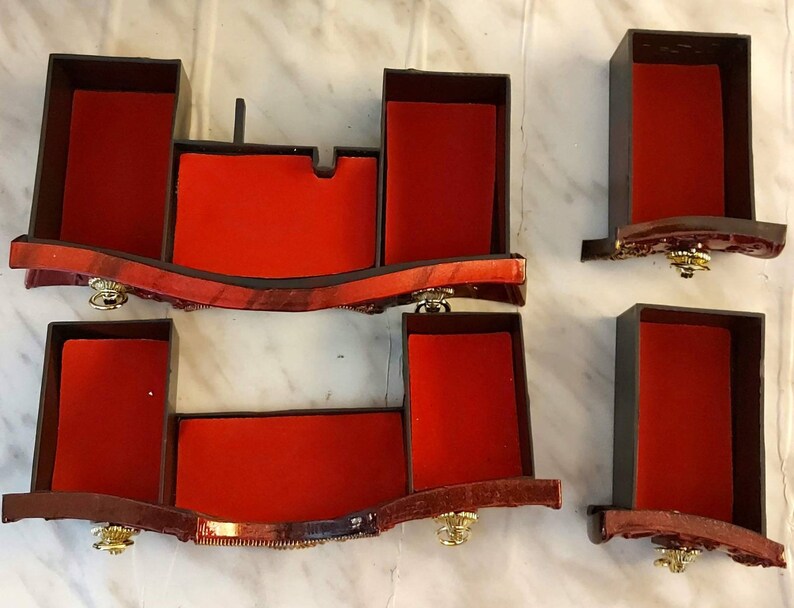 Quartz Clock Mirror Armoire Vanity Dresser Gloss Musical Jewelry Box Vintage Jewelry Plastic Red Gifts for Her Made in China,